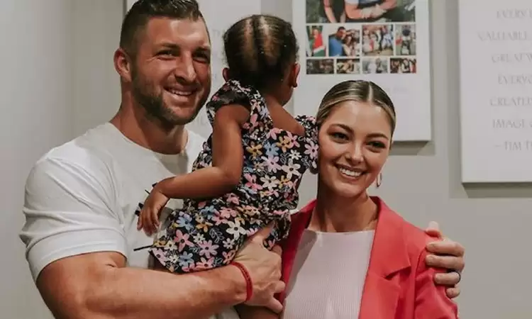 FAQs about Demi-Leigh Tebow